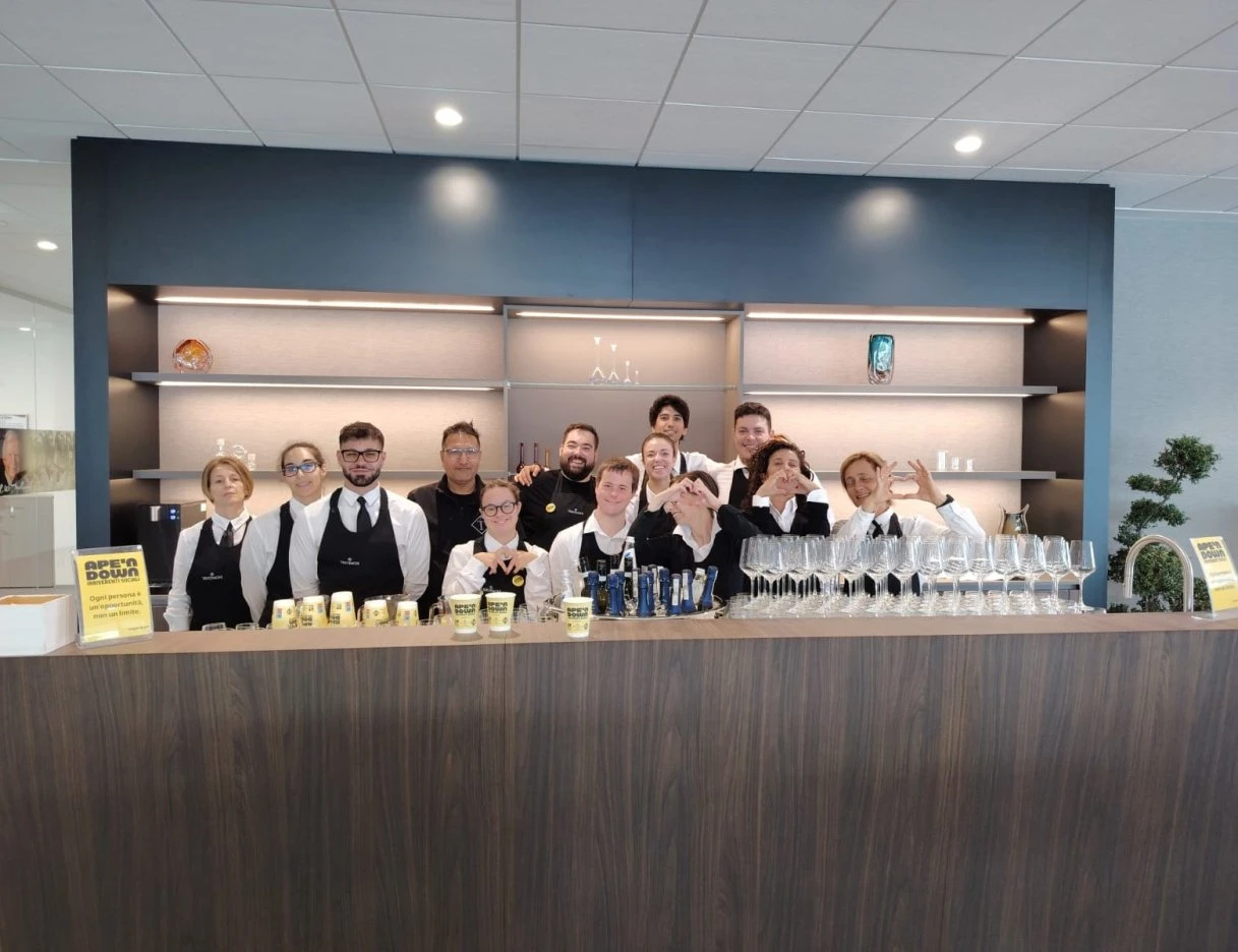 Il team Ape'n Down a Servizio Catering KEMIN